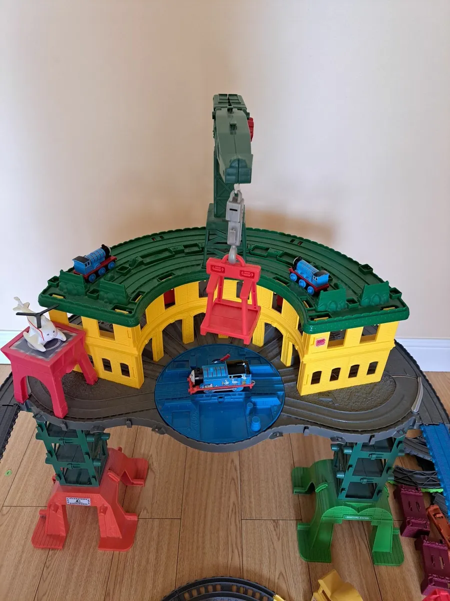 Thomas the tank engine - Image 2