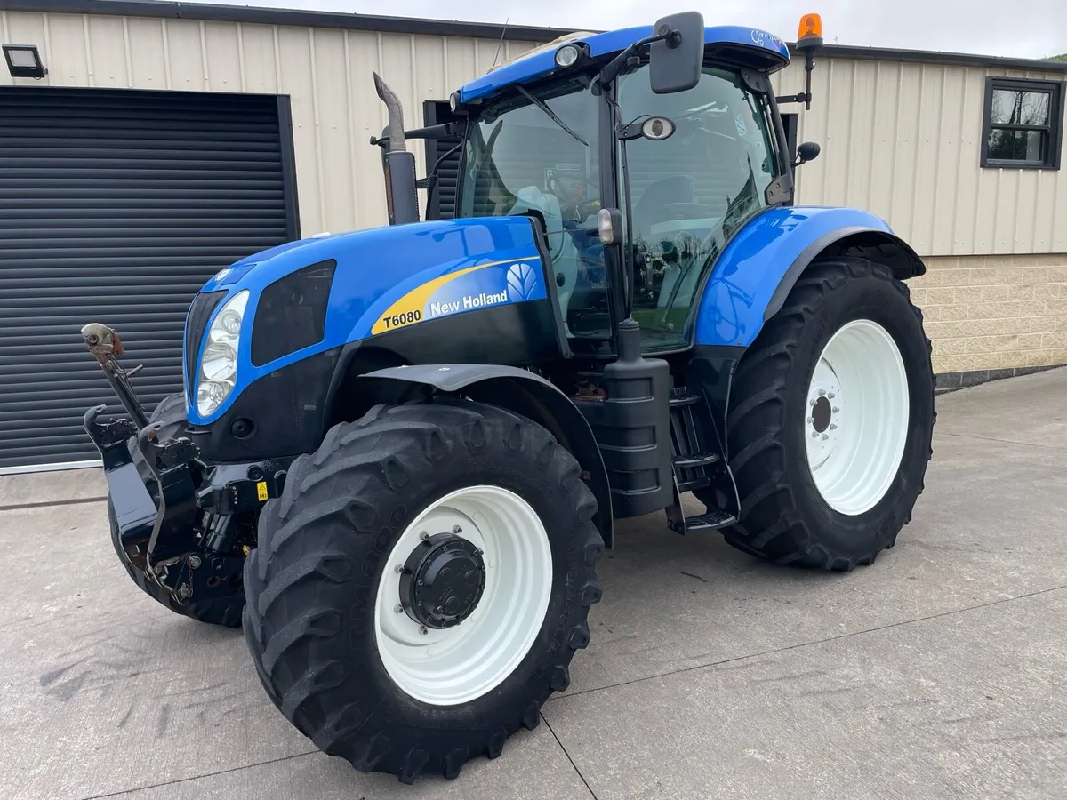 LATE 2011 NEWHOLLAND T6080 - Image 2
