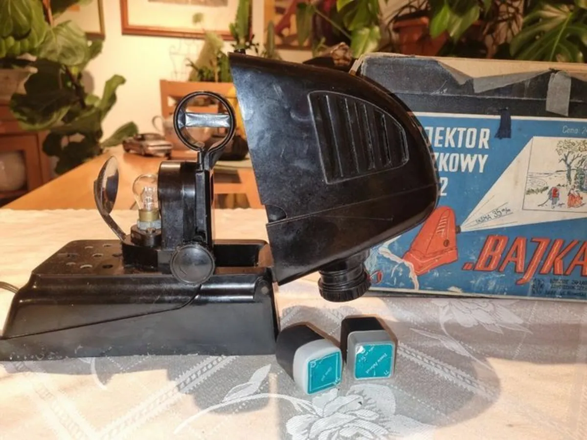 Vintage Polish Picture Projector - Image 4