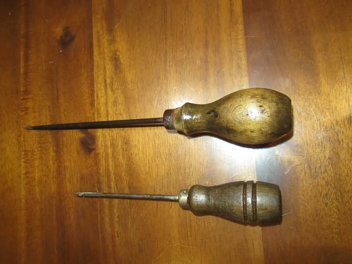 antique vintage LEATHER TOOLS horse cottage pub - Image 2