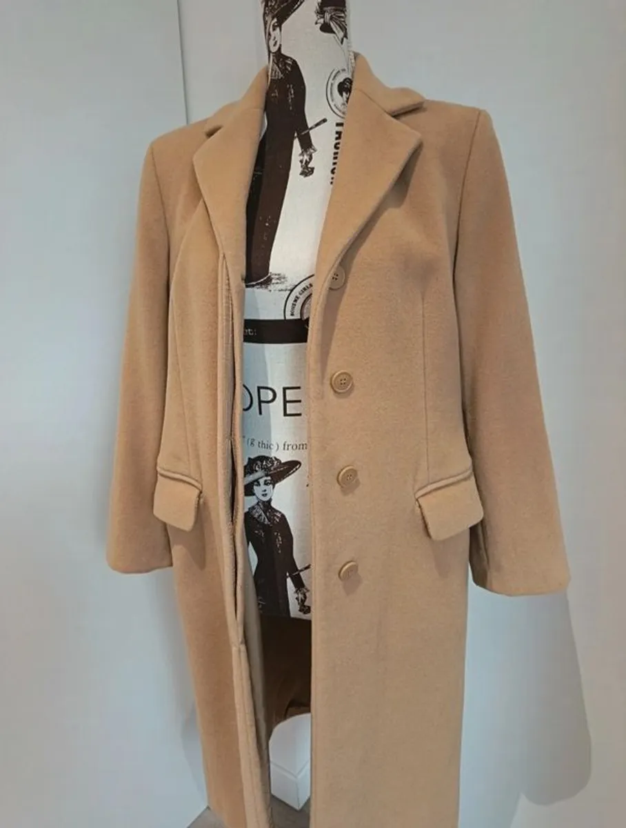 Beautiful camel coloured "Benetton"  lined coat. - Image 2