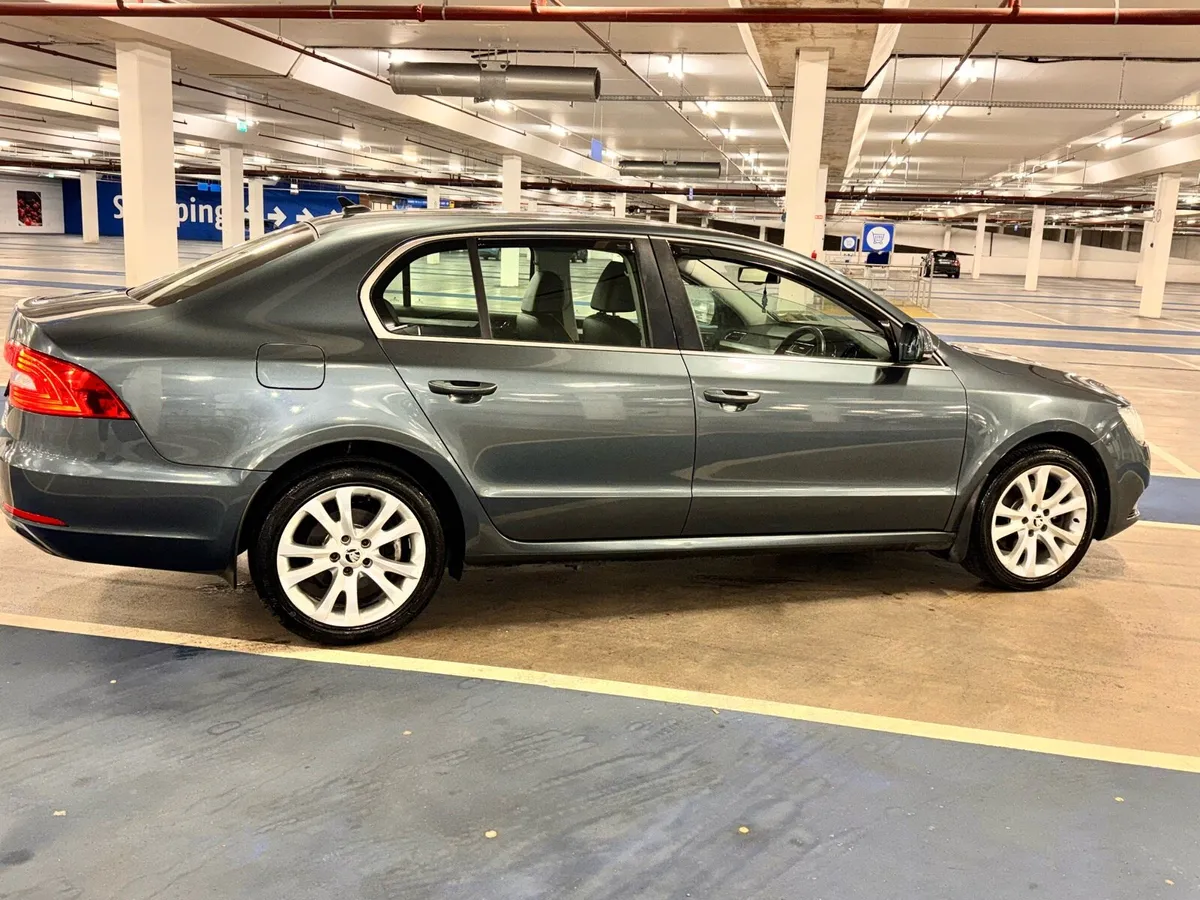 Skoda superb - Image 3