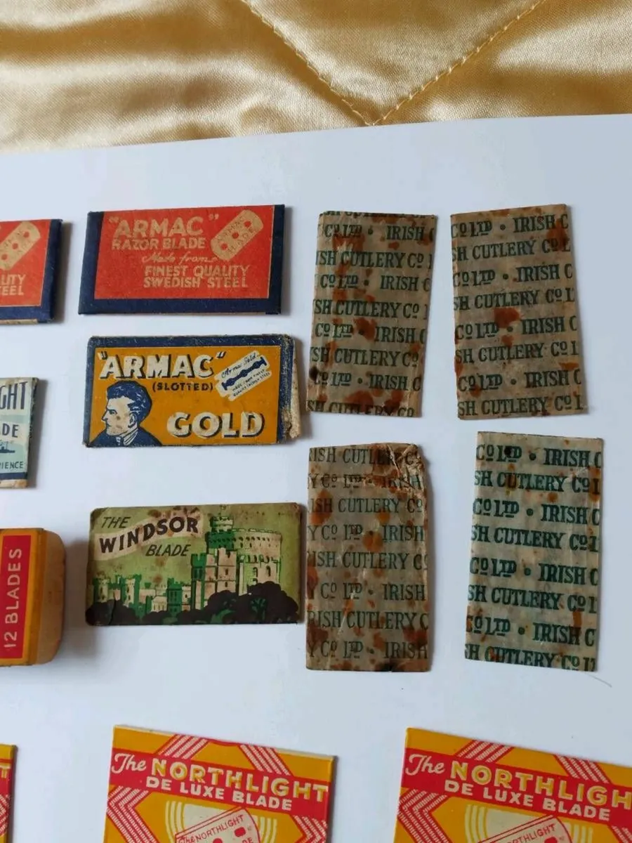 20. Vintage Enniscorthy made Razor Blades - Image 2