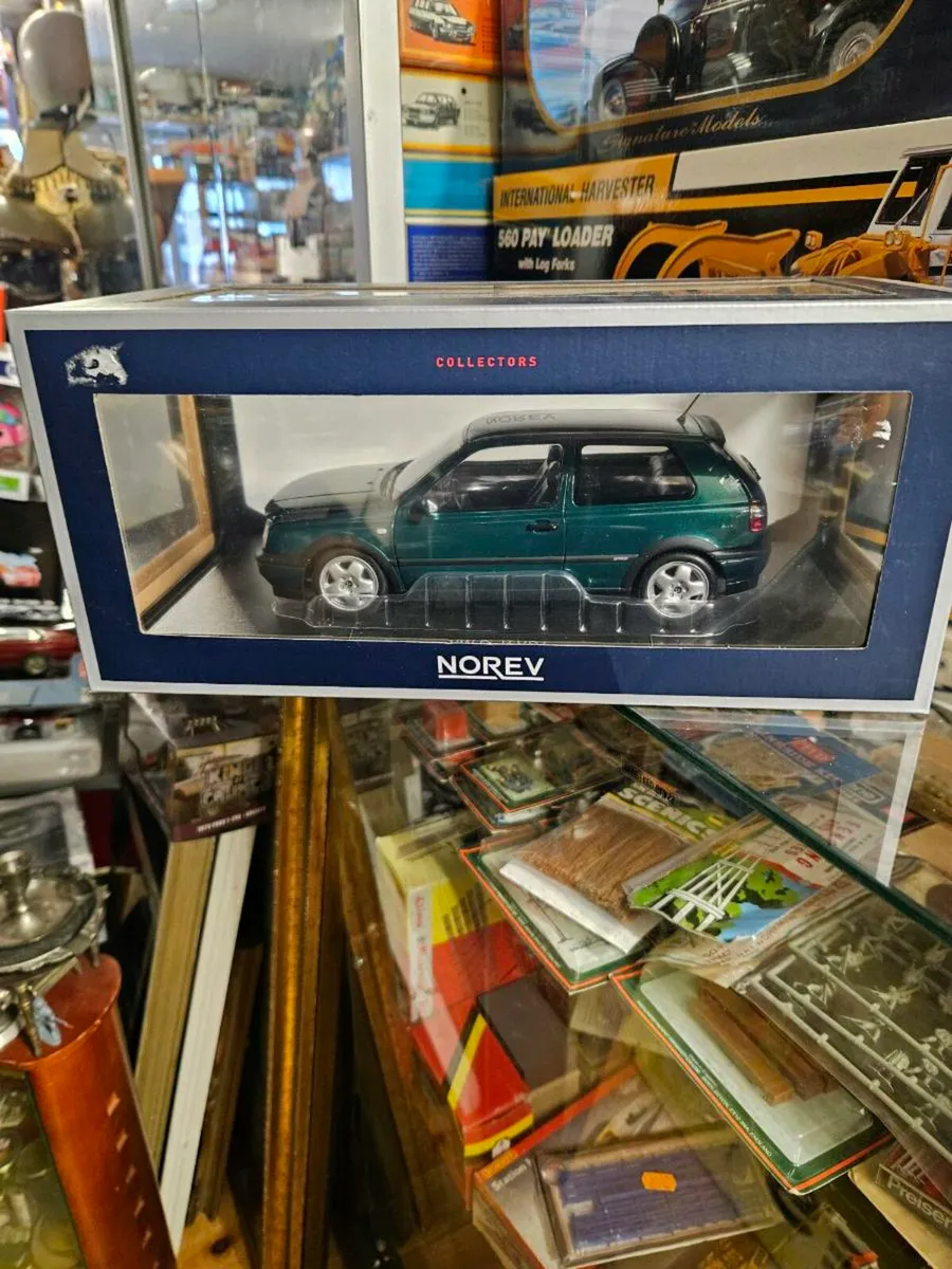 Circus Norev VW Golf VR6 1.18 - Image 1