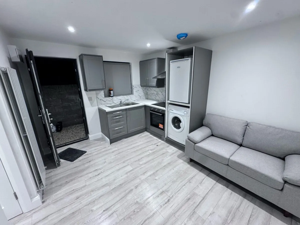 2 Bed Granny Flat for Rent - Image 1