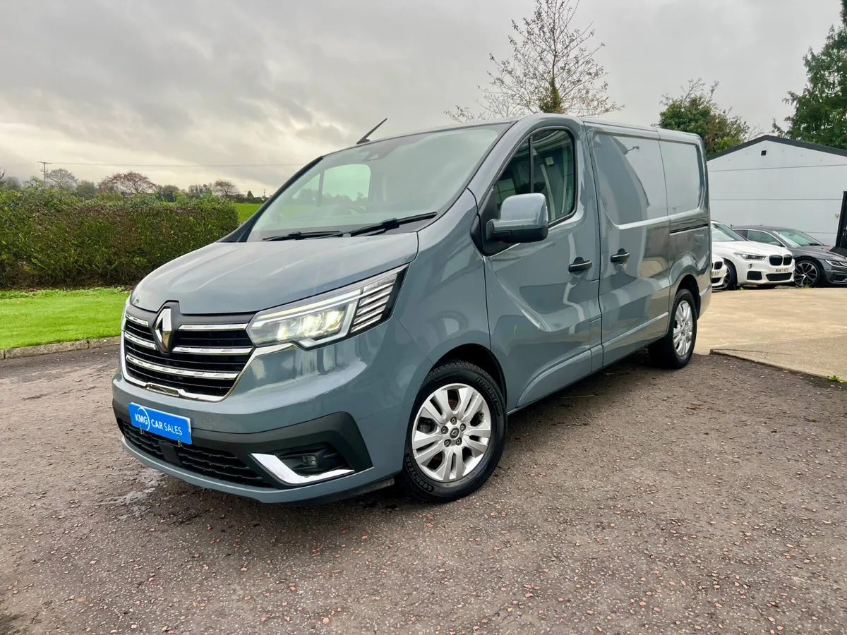 NO VAT 2023 Renault Trafic Extra 130 bhp 2.0 - Image 1