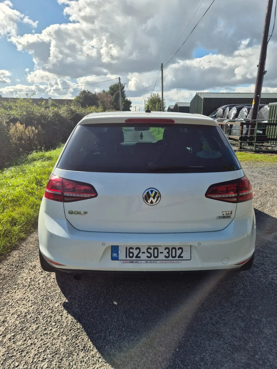 2016 Volkswagen Golf 1.6 tdi highline Beautiful ca - Image 2