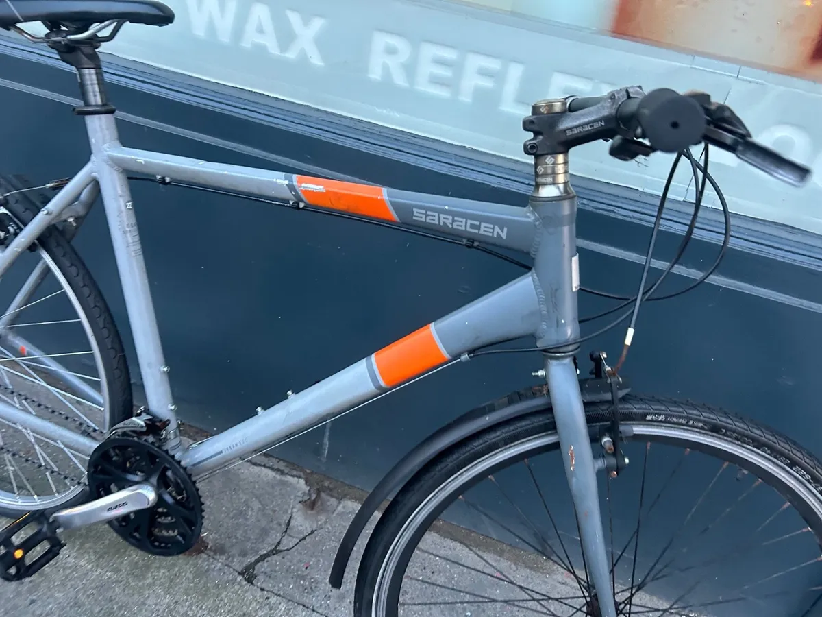 Saracen hybrid bike❗️Open 7 days of the week ❗️ - Image 3