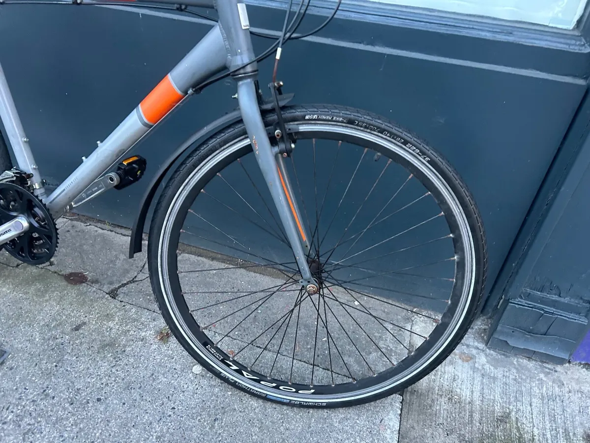 Saracen hybrid bike❗️Open 7 days of the week ❗️ - Image 4