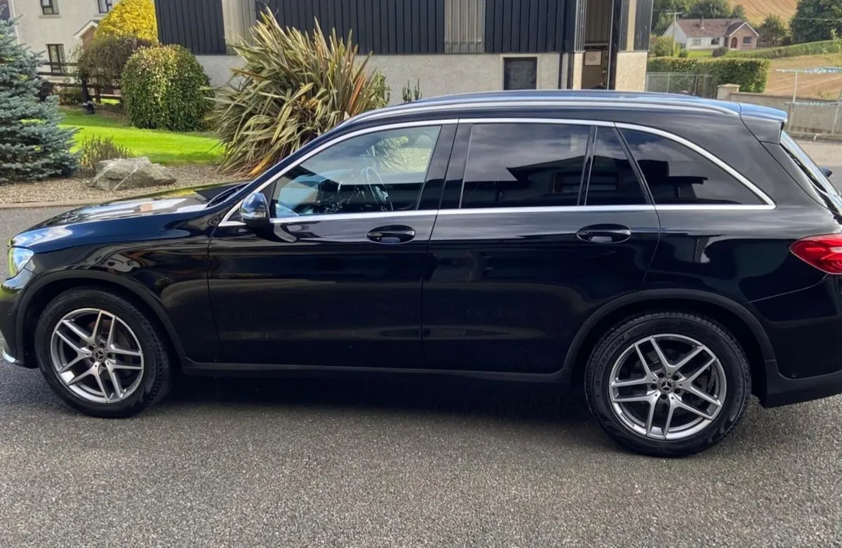 Mercedes-Benz 220 2018 - Image 2