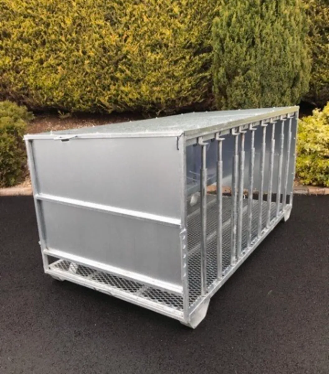 Brand New Galvanised Lamb Creep Feeder - Image 2