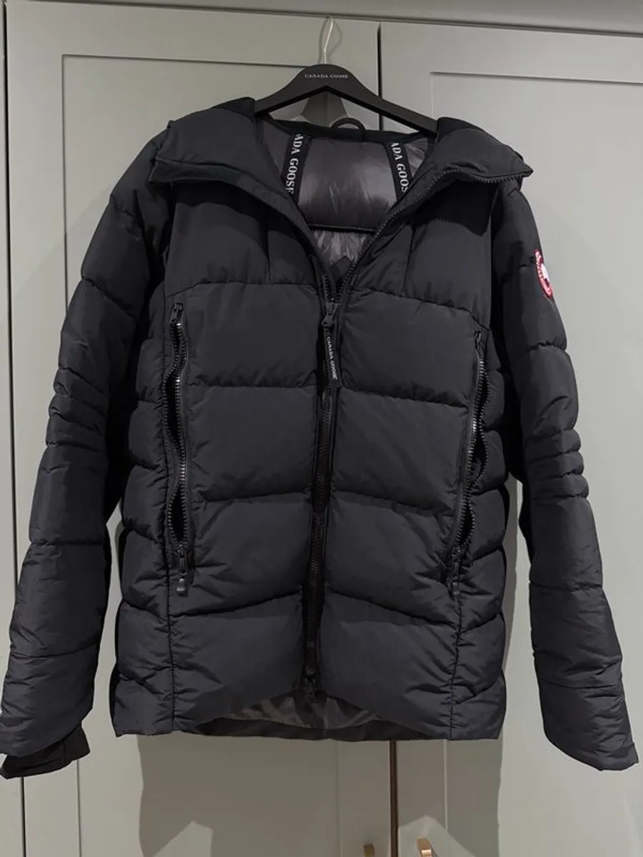 Canada Goose Hybridge Jacket - Image 1
