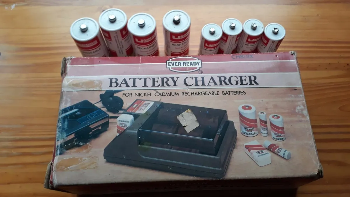 Vintage Ever Ready Battery Charger - Image 1