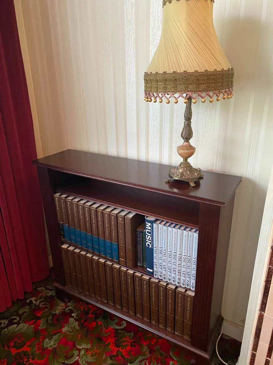 Table Lamp with Pale Gold Shade - Image 3