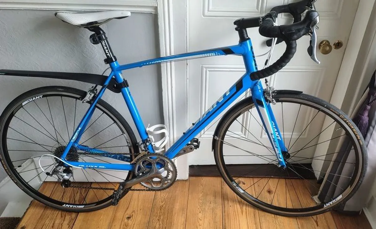 Bike Giant Defy aluxx SL size L IMMACULATE - Image 2