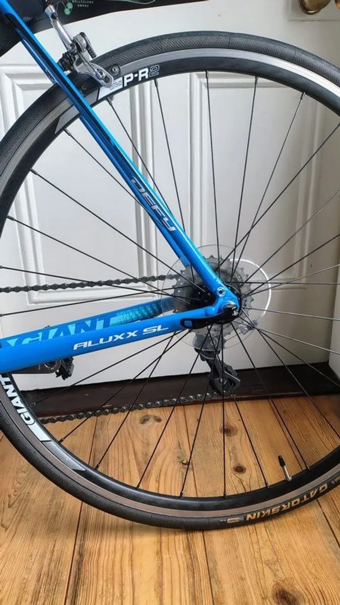 Bike Giant Defy aluxx SL size L IMMACULATE - Image 3