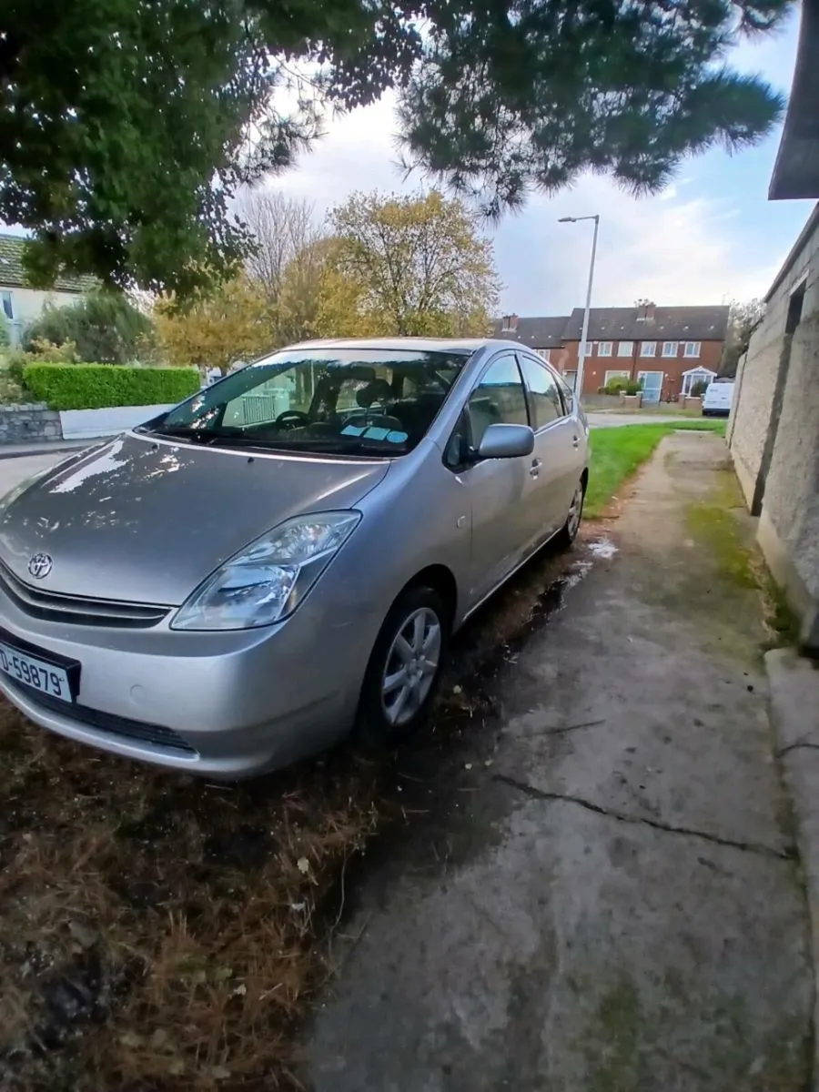 Toyota Prius (2004) - Image 2
