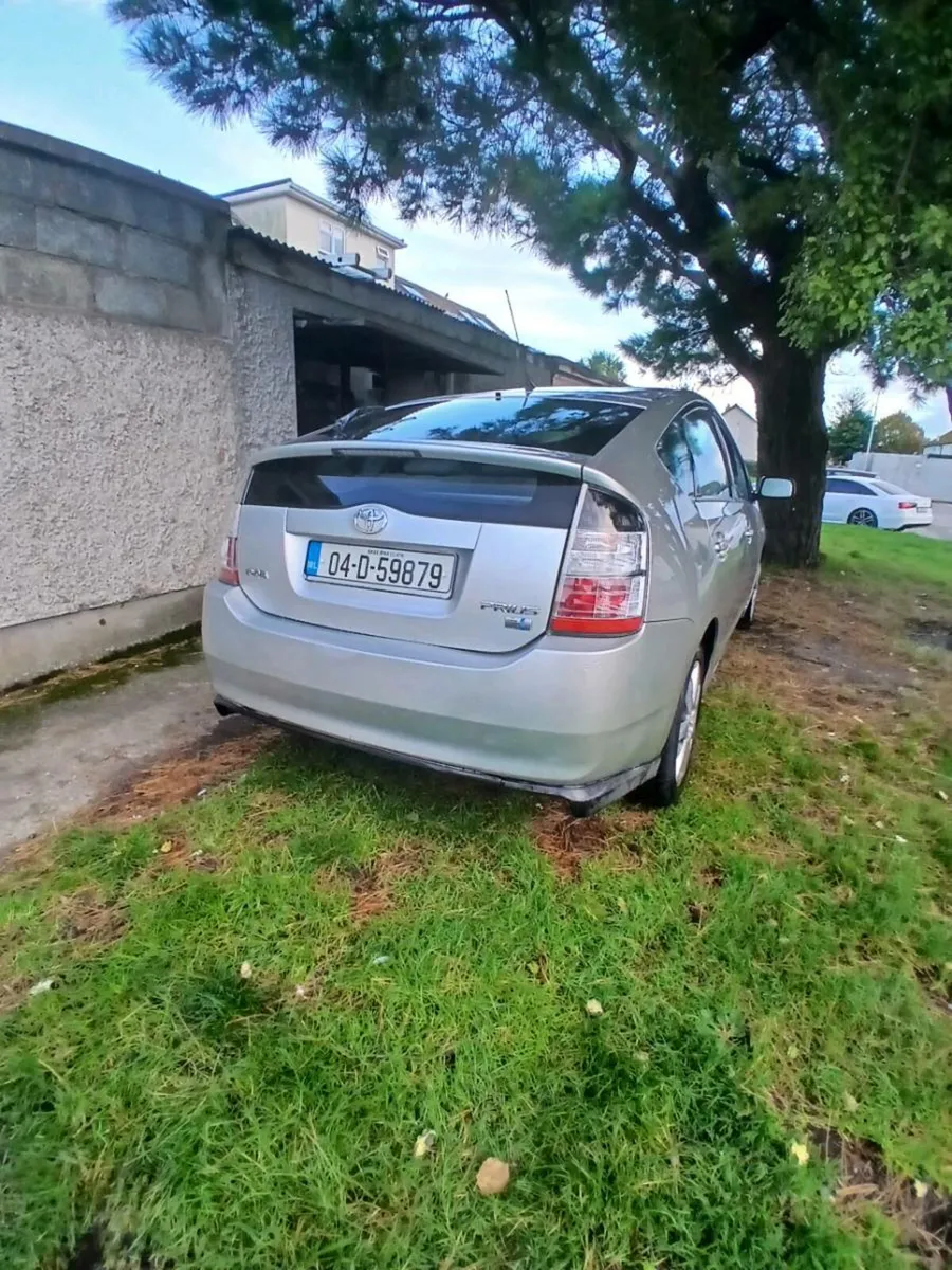 Toyota Prius (2004) - Image 4
