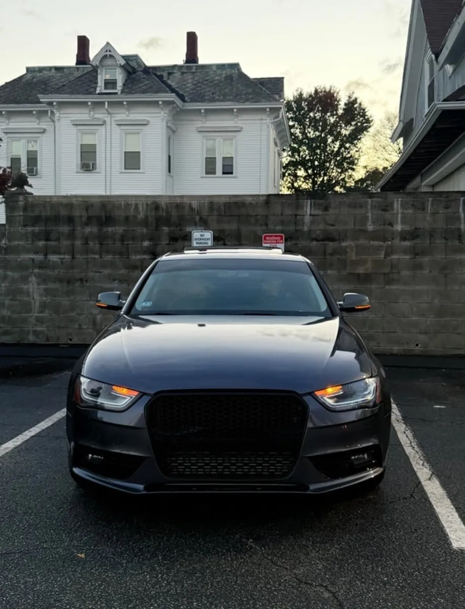 Audi A6 2013 - Image 1