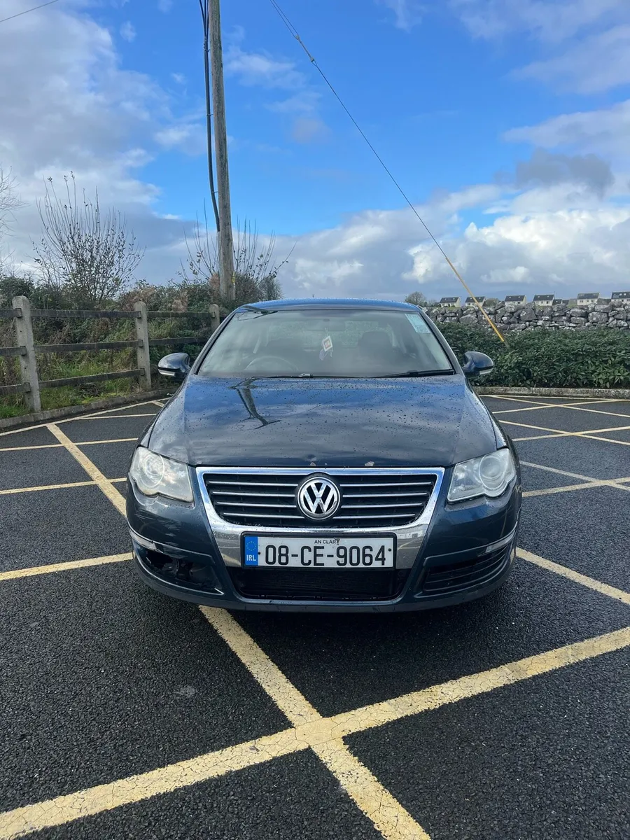 2008 Volkswagen Passat - Image 1