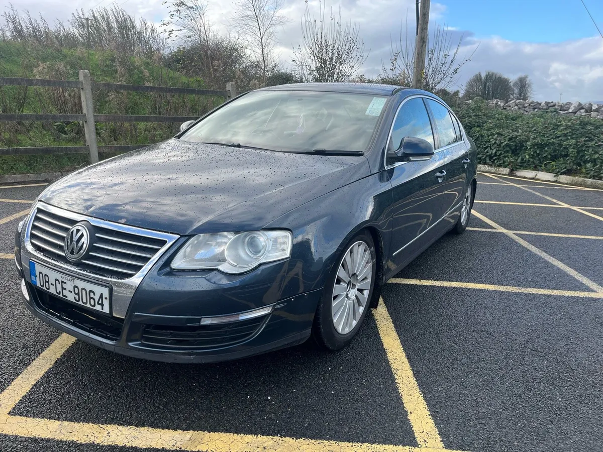 2008 Volkswagen Passat - Image 2