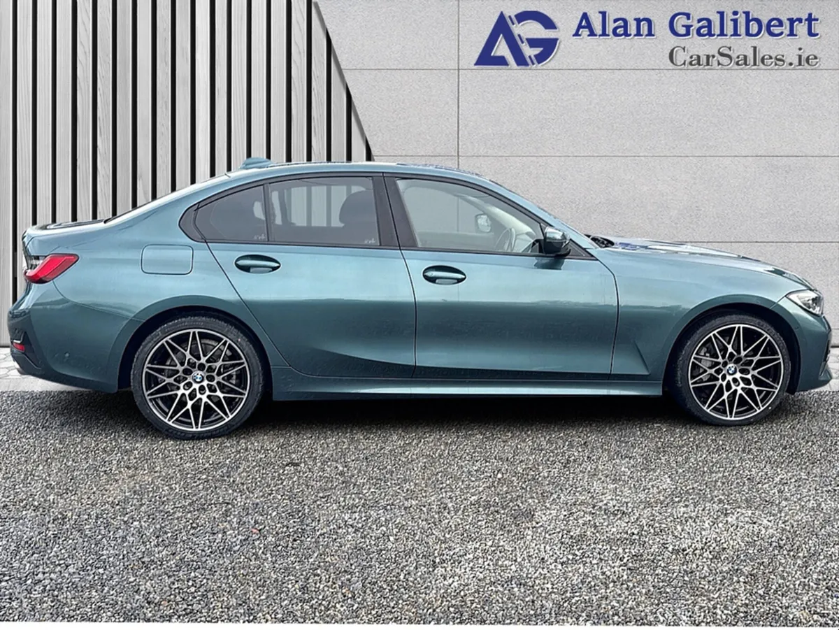 BMW 3-Series 2.0 Plug In Hybrid Sport  Auto €119 P - Image 3