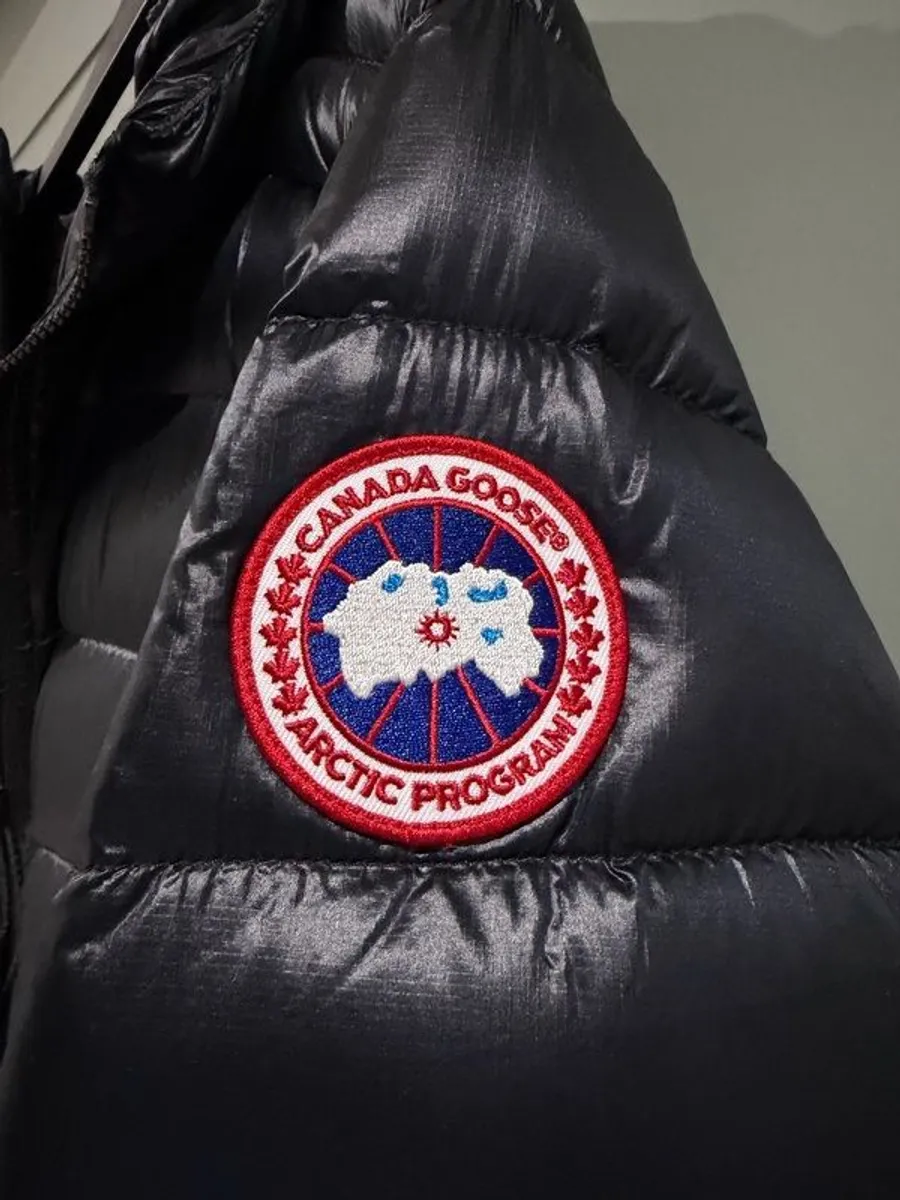 Canada Goose Crofton Hoodie - Image 2