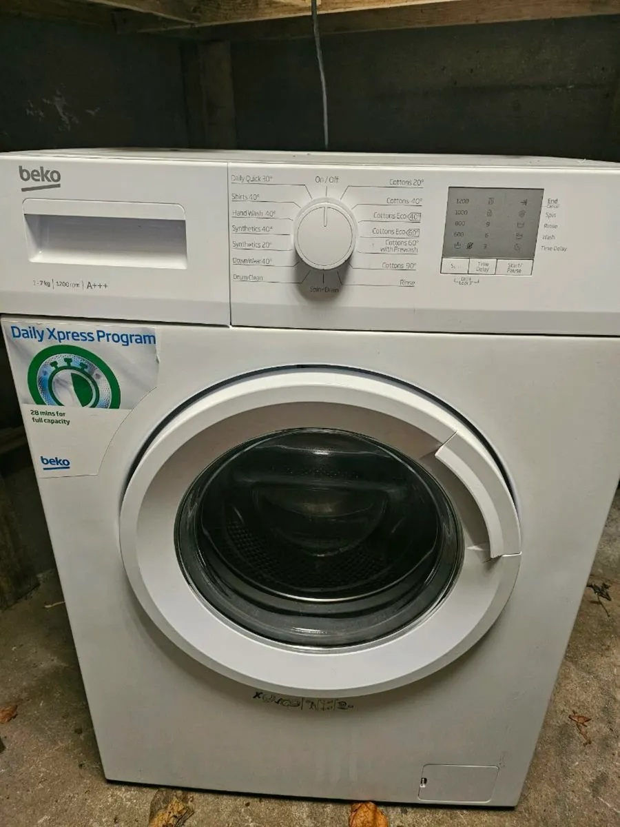 Beko washing machine 7kg - Image 1