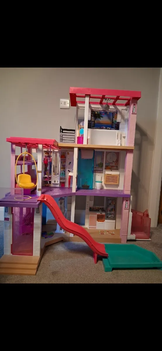 barbie house - Image 1