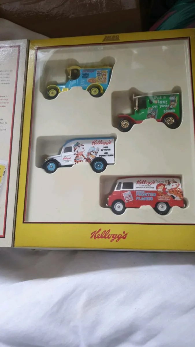 2004 RARE BOX OF FROSTIES LLEDO DIE.CAST SET RARE. - Image 2