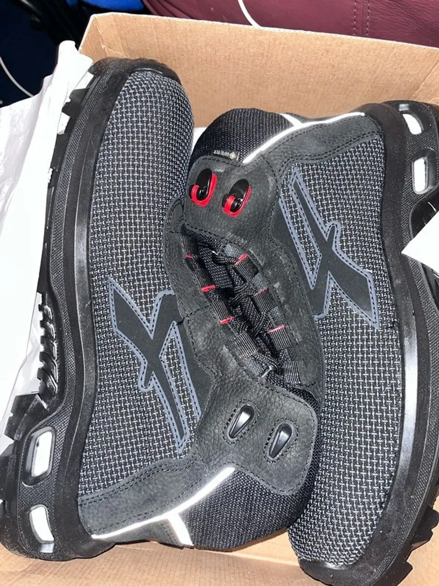 U power Domination safety boots - Image 2