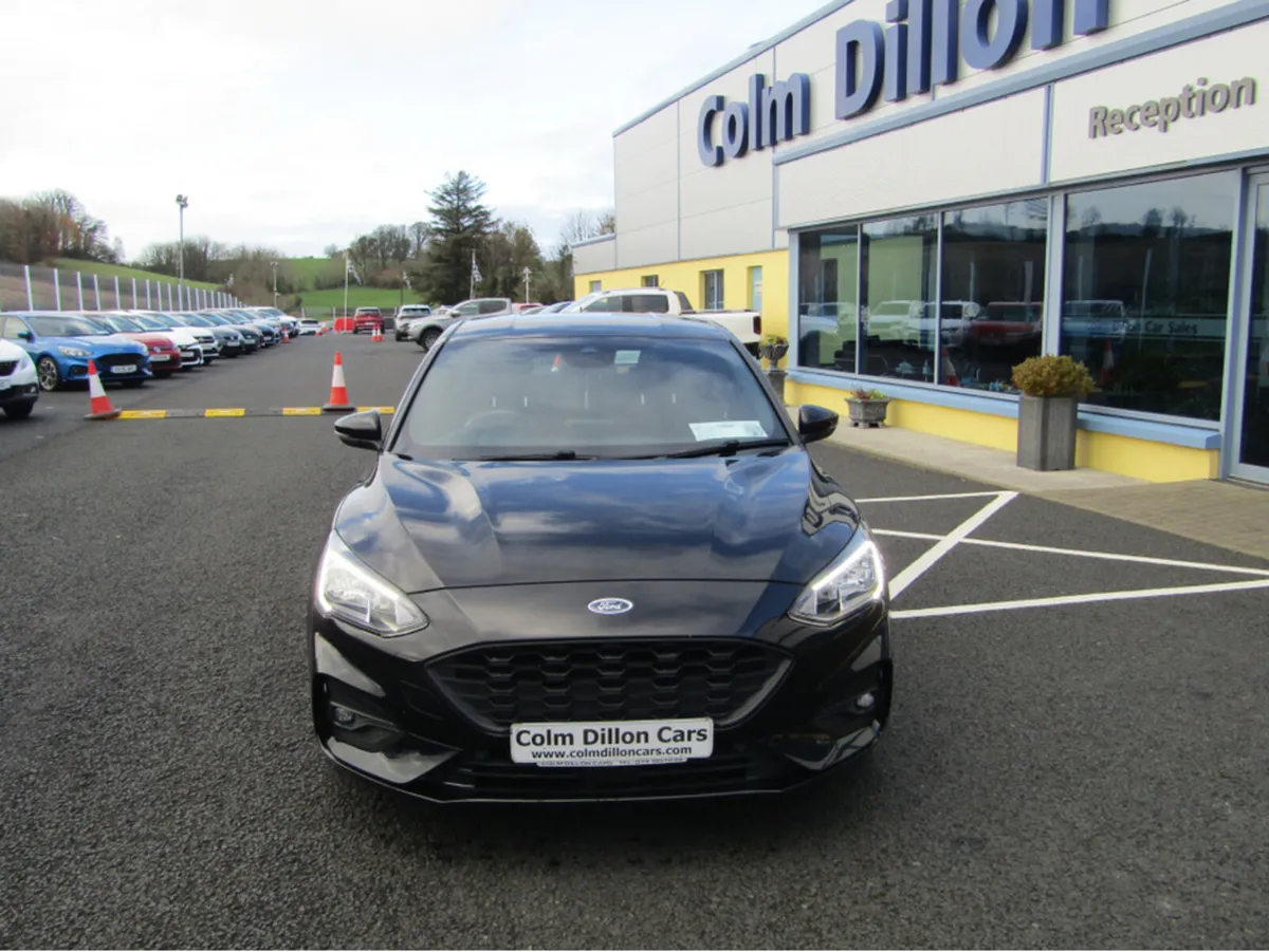 Ford Focus 1.5 TDCI ST-LINE 120PS 5 5DR - Image 4