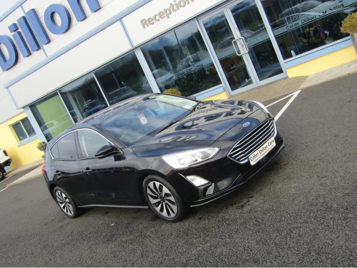 Ford Focus 1.0 ZETEC 5DR - Image 2