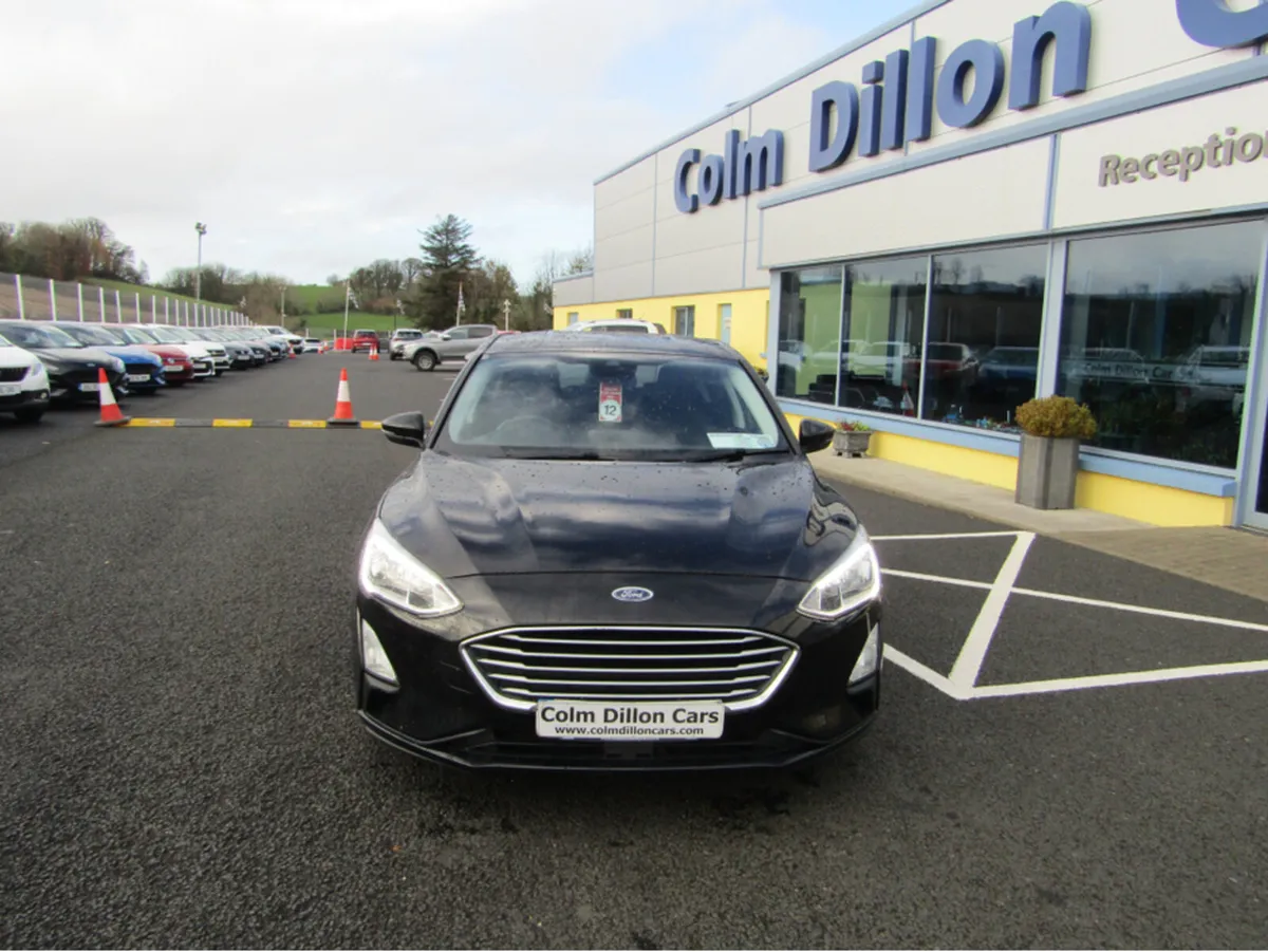 Ford Focus 1.0 ZETEC 5DR - Image 4