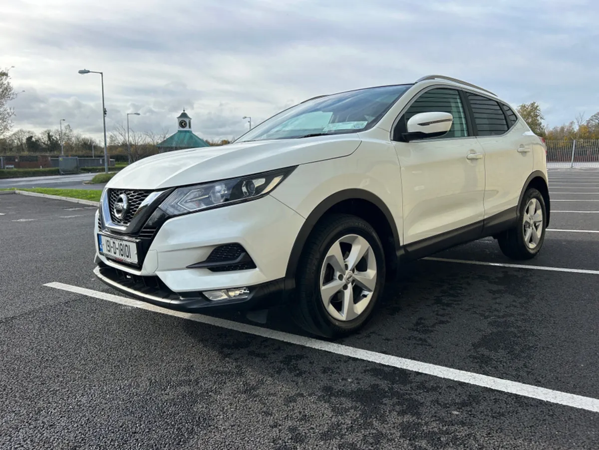 Nissan Qashqai 1.5 SV ** IRISH CAR ** PANORAMIC GL - Image 2