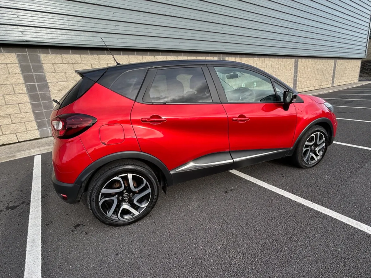 Renault Captur ICONIC DCI ** HIGH SPEC IRISH CAR * - Image 4