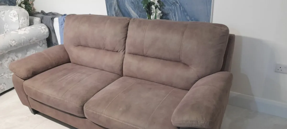 Sofas 3 + 2 - Image 2