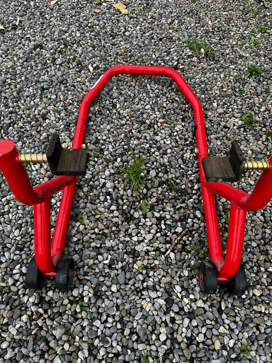 Paddock stand for motorcycle - Image 2