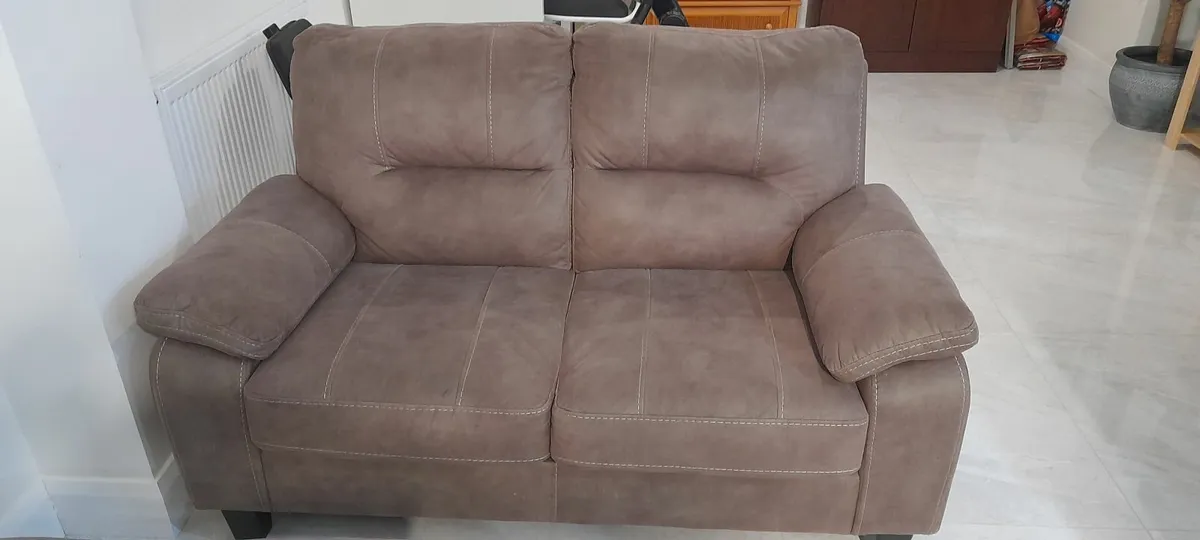 Sofas 3 + 2 - Image 3