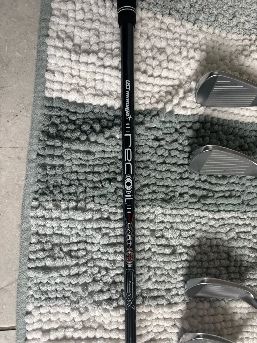 Mizuno 925 Hot Metal Pro Irons - Image 2