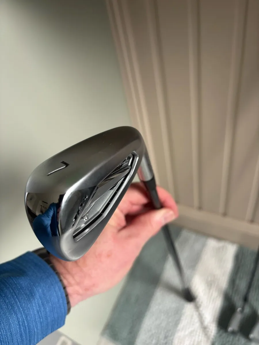 Mizuno 925 Hot Metal Pro Irons - Image 3
