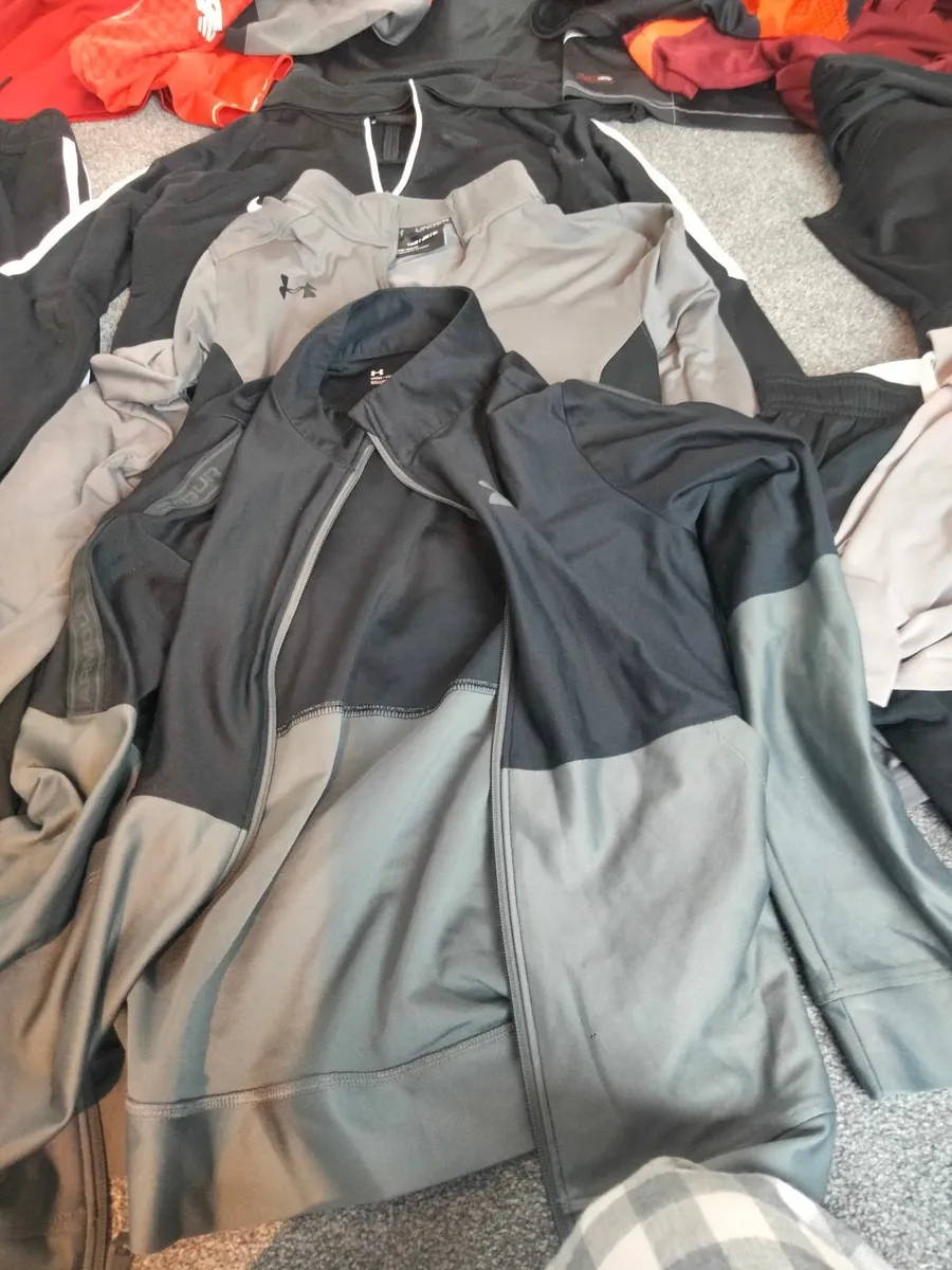 Boys  Liverpool jerseys - Image 2