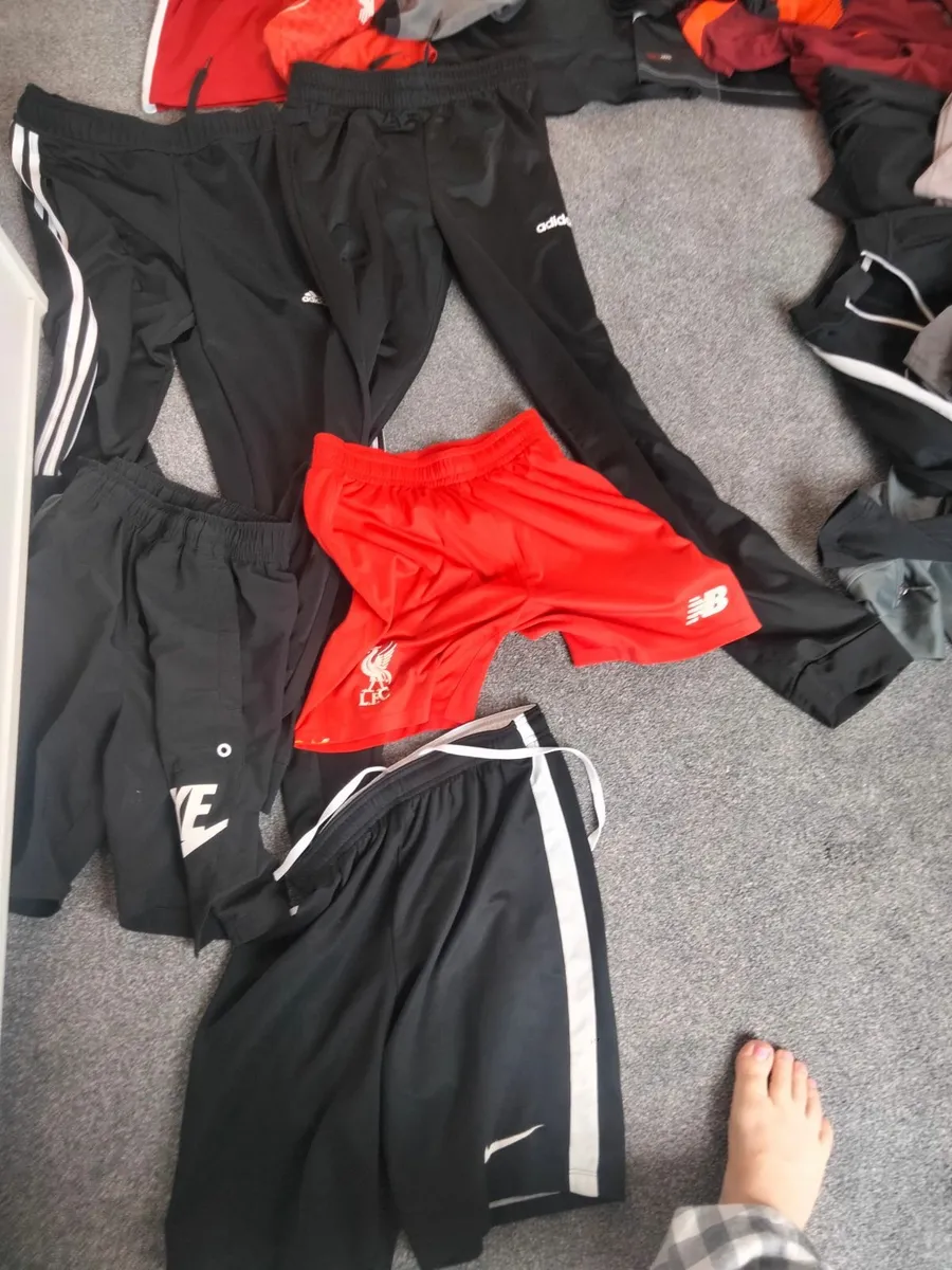 Boys  Liverpool jerseys - Image 3