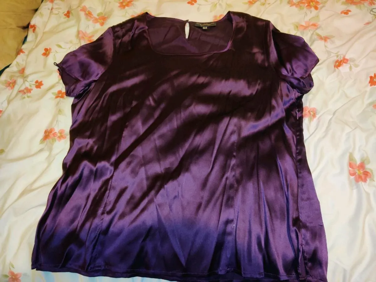 PAUL COSTELLO DESIGNER, Real Satin SILKY Blouse ! - Image 3