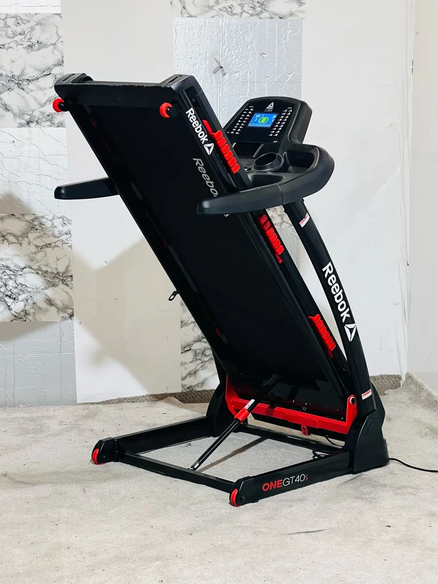 REEBOK ONE-GT40s LARGE TREADMILL GREAT CONDITION - Image 1