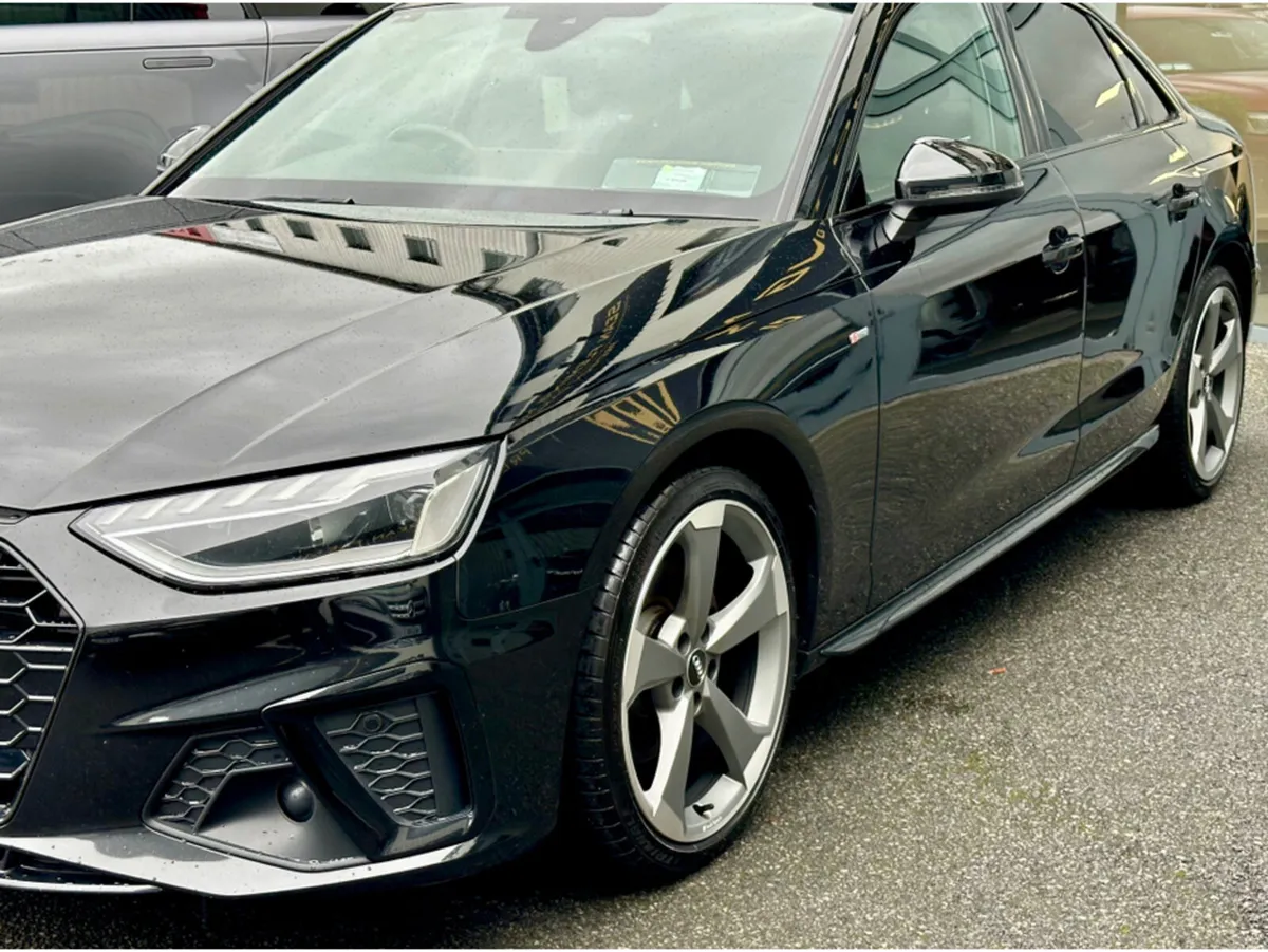 Audi A4 2.0 TDI BLACK EDITION 163PS 4DR AUTO - Image 4
