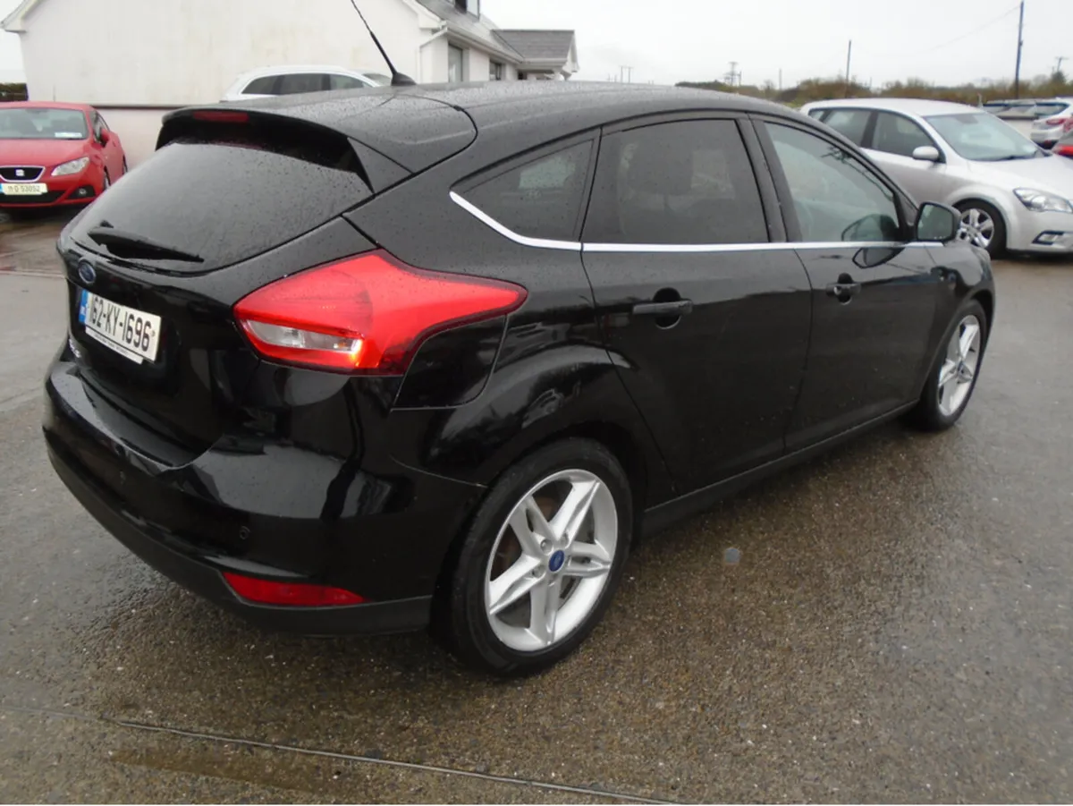Ford Focus 1.5 TDCI ZETEC 120PS 5DR - Image 4