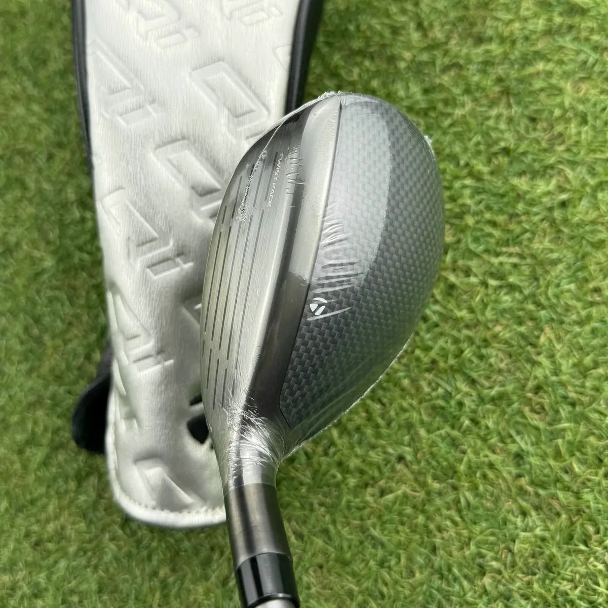 New Taylormade Qi35 Max Hybrid / #3 20° / Regular - Image 4