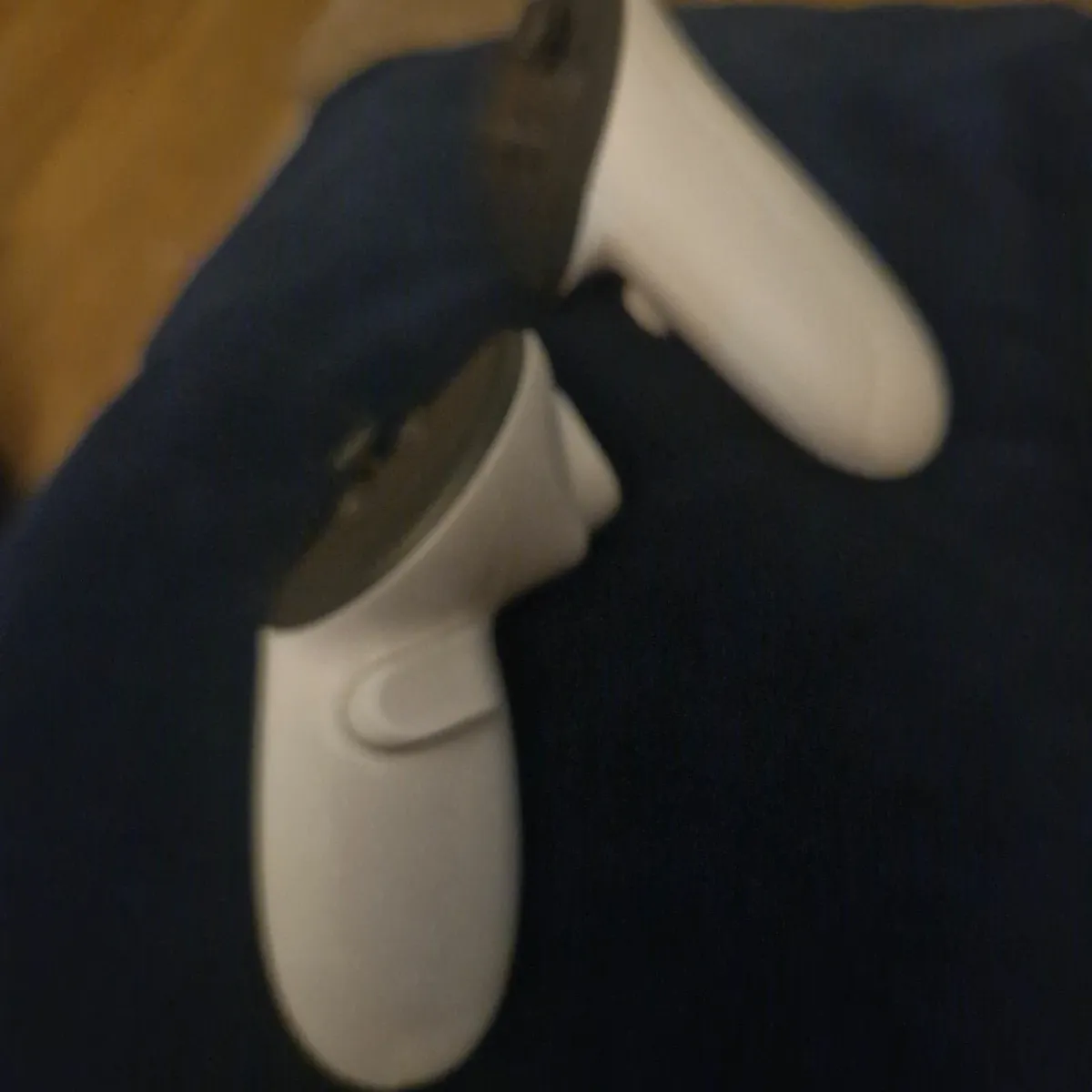 VR HEADSET - Image 2