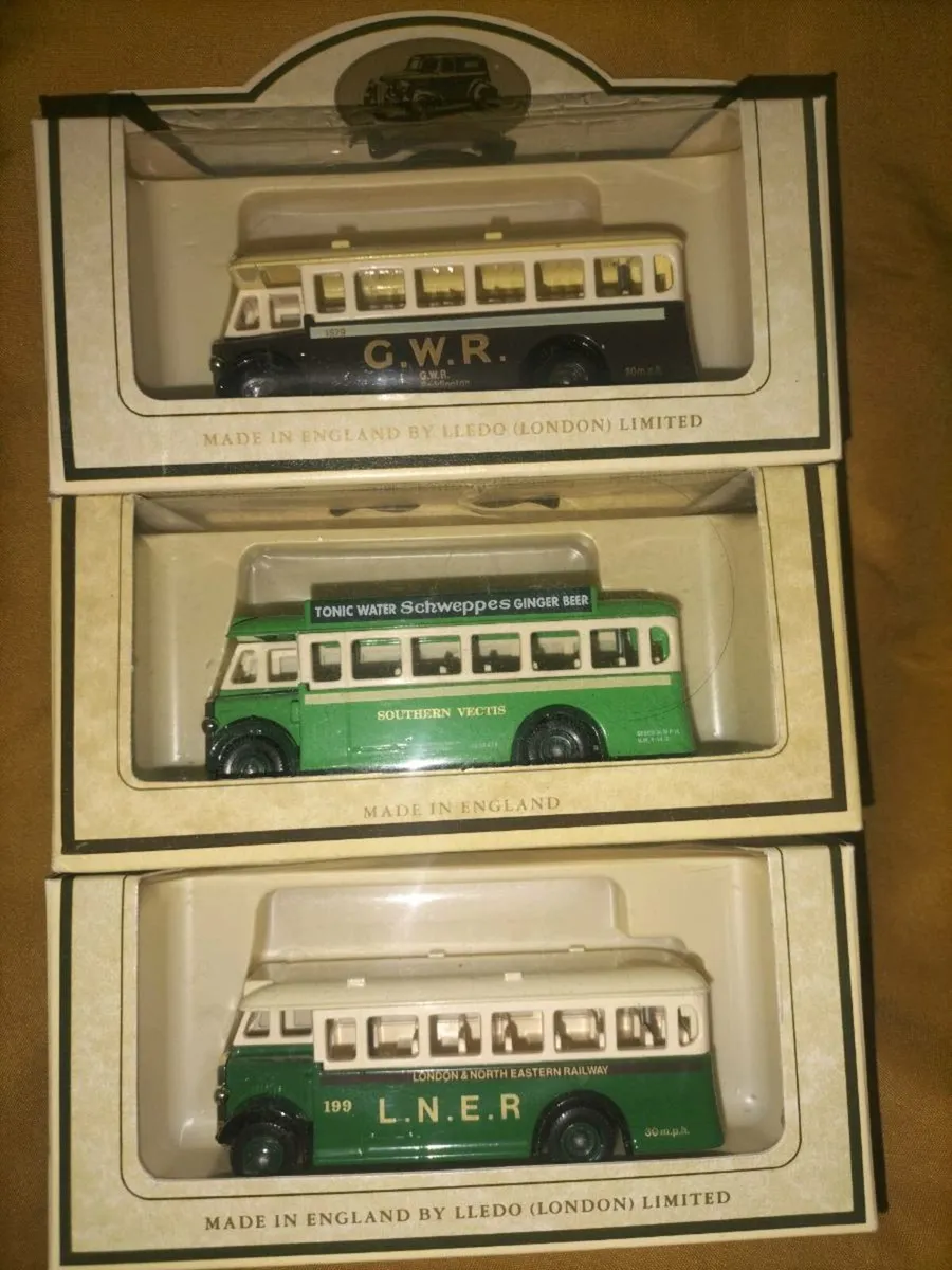 3 DAYS GONE BUY BUSSES MODELS FREE POST